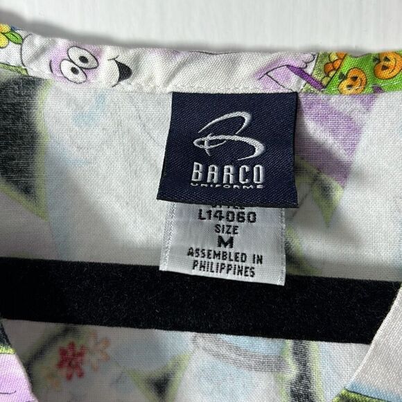 Barco Uniforms cotton cartoon ghosts print two pocket V- neck scrub top M - Picture 12 of 13